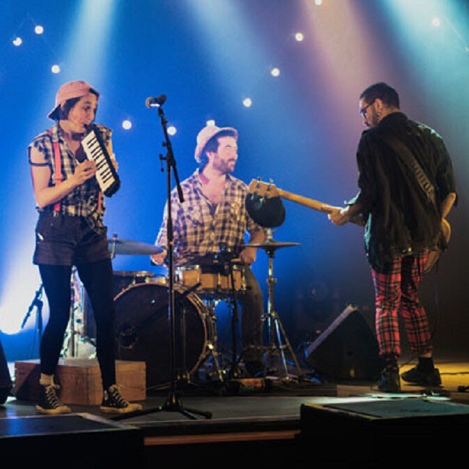 Le bal des sales gosses2 carré